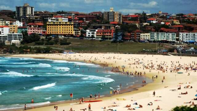 🏖️ Sydney Gay Beach Guide