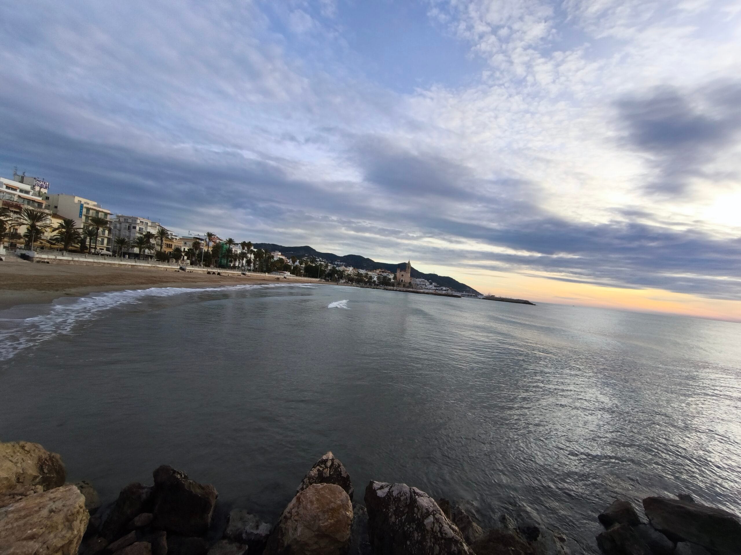 🎆 Festa Major Sitges: Sant Bartomeu Dates, Fireworks & Castellers